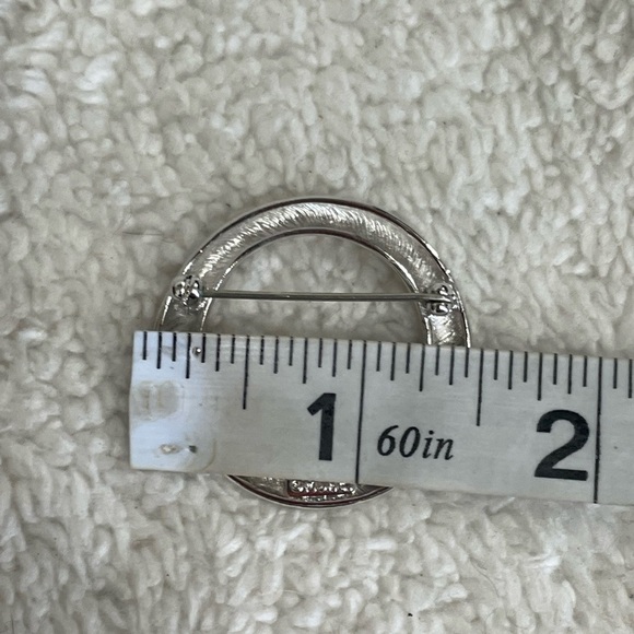 VINTAGE MONET BROOCH - Picture 3 of 3